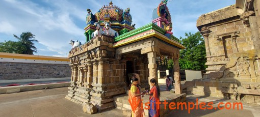 Sri Kampaheswarar or Sarabeswarar Temple, Thirubuvanam, Near Kumbakonam, Tamil Nadu