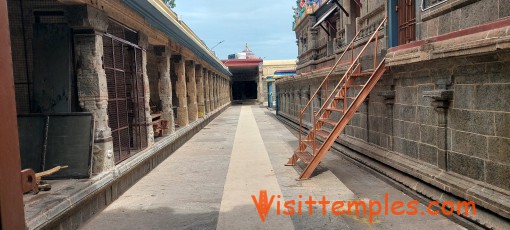 Sri Singaravelan Temple or Navaneetheswara Temple, Sikkal, Nagapattinam District, Tamil Nadu