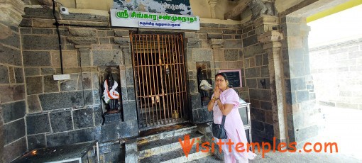 Sri Singaravelan Temple or Navaneetheswara Temple, Sikkal, Nagapattinam District, Tamil Nadu