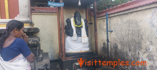 Mammiyur Sri Mahadeva Temple, Guruvayur, Kerala