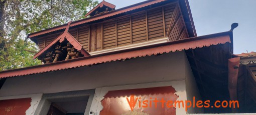 Sree Perunthatta Siva Temple, Guruvayur, Kerala