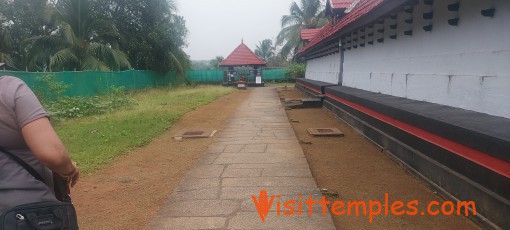 Chowallur Siva Temple, Guruvayur, Kerala