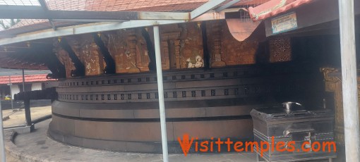 Chowallur Siva Temple, Guruvayur, Kerala