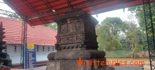 Chowallur Siva Temple, Guruvayur, Kerala