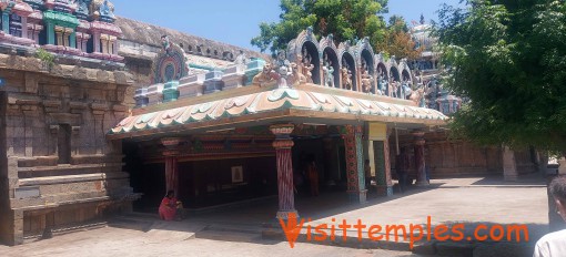 Sri Bhuvarahaswamy Temple, Srimushnam, Tamil Nadu