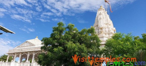 Parshvamani Parshvanath Jain Temple, Peddathumbalam, Kurnool District, Andhra Pradesh